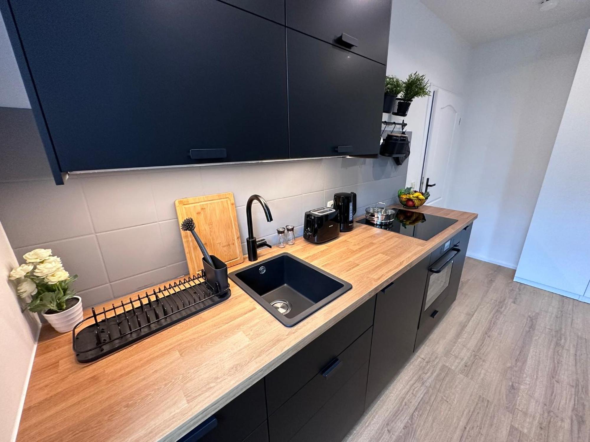 Top - Dschungel - Modern, Ruhig Und Familienfreundlich, Gratis W-Lan Rostock Exterior foto